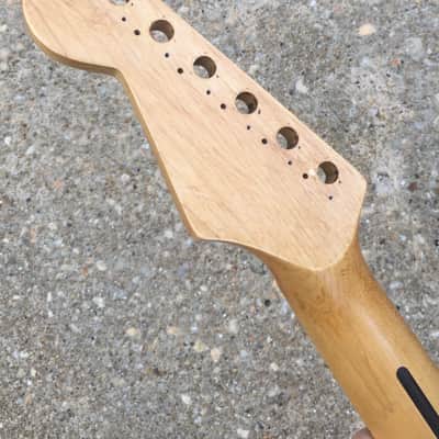 Vintage Style WD licensed Fender Stratocaster Neck Strat Maple Amber Old Relic image 13