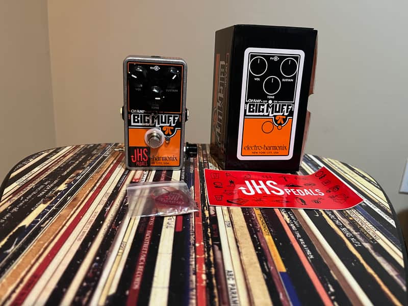 JHS Electro-Harmonix Op Amp Big Muff Pi Reissue with 