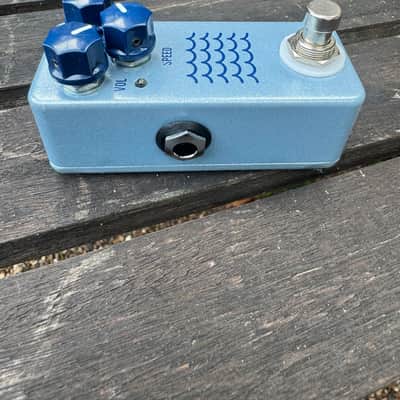 JHS Tidewater Tremolo V2 2020 - Present - Blue image 4