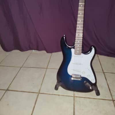 Unbranded beautiful Strat style electric guitar in stunning Blue black image 4