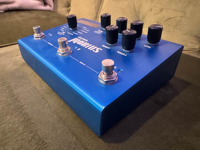 Strymon Mobius