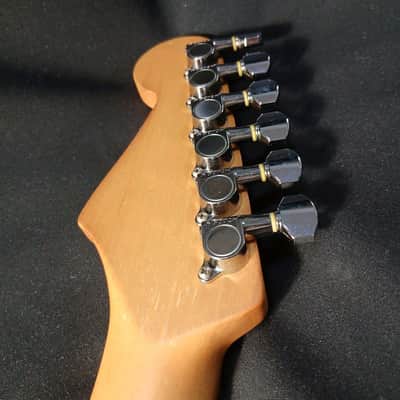 Fender Japan Stratocaster Maple 1P Neck – Fujigen Made – U Serial (1995–1996) – GOTOH Tuners image 3
