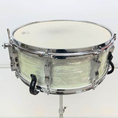 Vintage 1960s Ludwig Super Classic Snare Drum in White Marine Pearl image 2