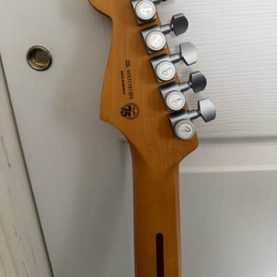 upgraded Fender Player Plus Stratocaster 2021 w case - mojotone/kingtone image 5