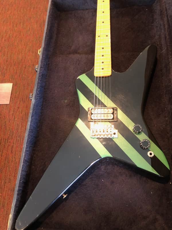 Kramer Voyager 1981 w/ Pre-Lawsuit Headstock and Original Hardshell Case image 1