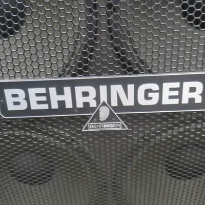 Behringer Ultrastack BG412H 4x12” Angled Guitar Speaker Cabinet image 3