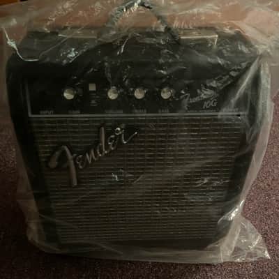Fender Frontman 10G 10-Watt 1x6" Guitar Practice Amp 2007 - Present - Black image 3