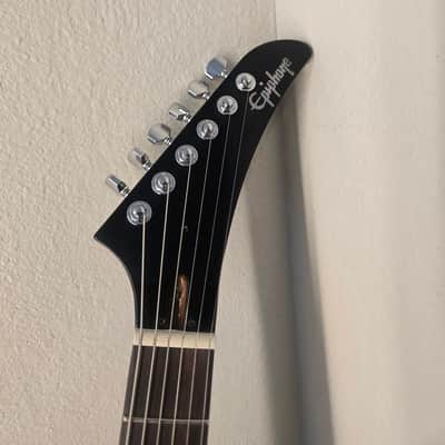 Epiphone Explorer Ebony image 3