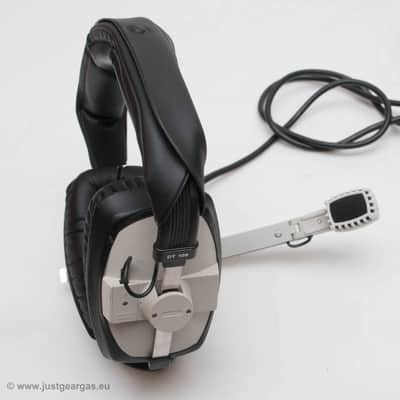 Beyerdynamic DT-109/M200/H400 like new with two cables image 8