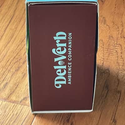 Universal Audio Del-Verb Ambience Companion 2023 - Present - Seafoam Green image 7
