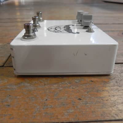 Fuzzrocious Grey Stache Plus image 3