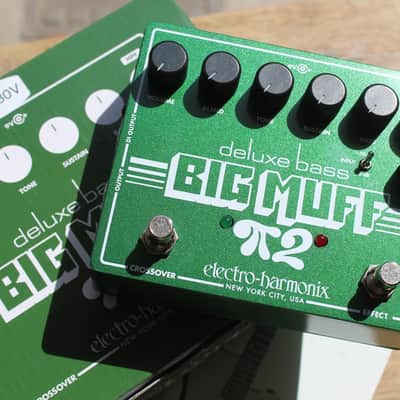 Electro-Harmonix "Deluxe Bass Big Muff Pi 2 Deluxe Dual Op-Amp Bass Fuzz" image 2