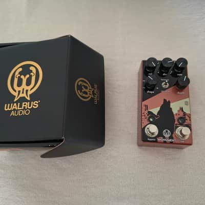 Walrus Audio Monument Harmonic Tap Tremolo V2 2018 - Present - Coral / Black image 3