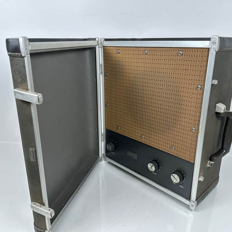 Vintage Ampex 2012 Speaker/Tube Amp Combo