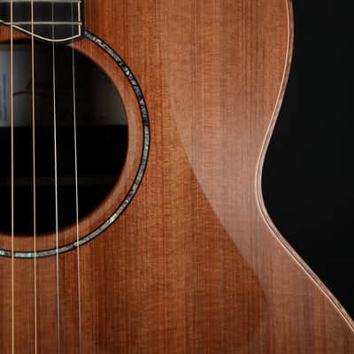 Lowden F-35 + California Sinker Redwood ARM REST - Satin image 6
