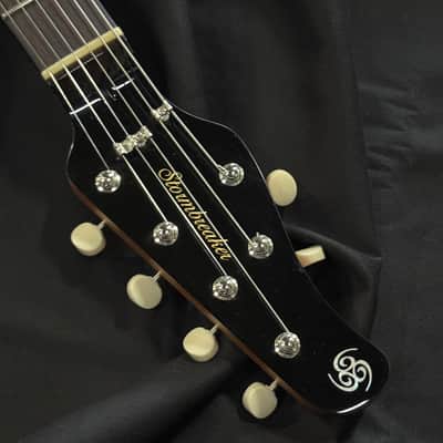 OOPEGG Standard Collection Stormbreaker "Prototype" P90 x 2 w. G5 Vibrato / Silver Burst image 3