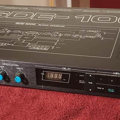 Roland SDE-1000 Digital Delay | Reverb