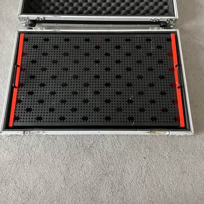 Spider Hard Case - External 78cm x 48cm image 3