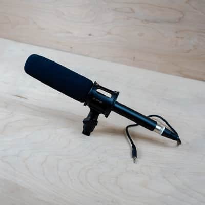Vidpro XM-55 Condenser Shotgun Mic Black w/ Camera Mount and Cable image 2