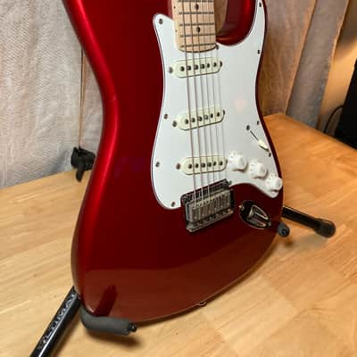 2019 Squier Standard Stratocaster in Candy Apple Red image 3