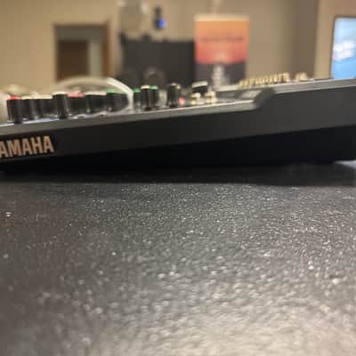Yamaha MG10XU 10-Channel Analog Mixer 2016 - Present - Black image 4