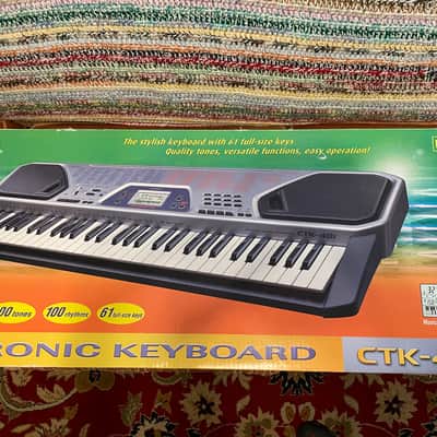 Casio CTK-481 2002 - *MINT ORIGINAL BOX AND POWER SUPPLY*
