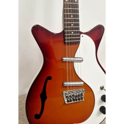 Danelectro 59 - Electric Guitar - Sunburst - Excellent image 5