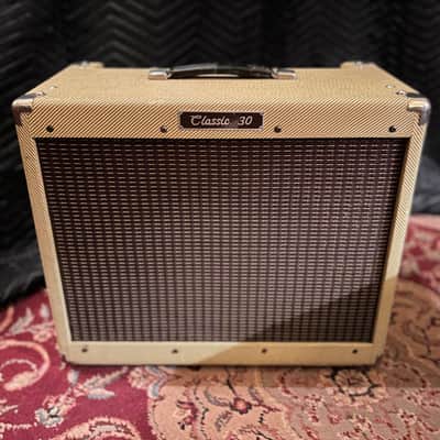 Peavey Classic 30 2-Channel 30-Watt 1x12" Guitar Combo 1994 - 2014 - Tweed image 1