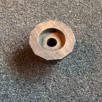 Guilford Gabon Ebony 1122 Facet Cut Volume/Tone potentiometer knob - 1.5mm set Screw / 6mm shaft - 1 Knob image 3