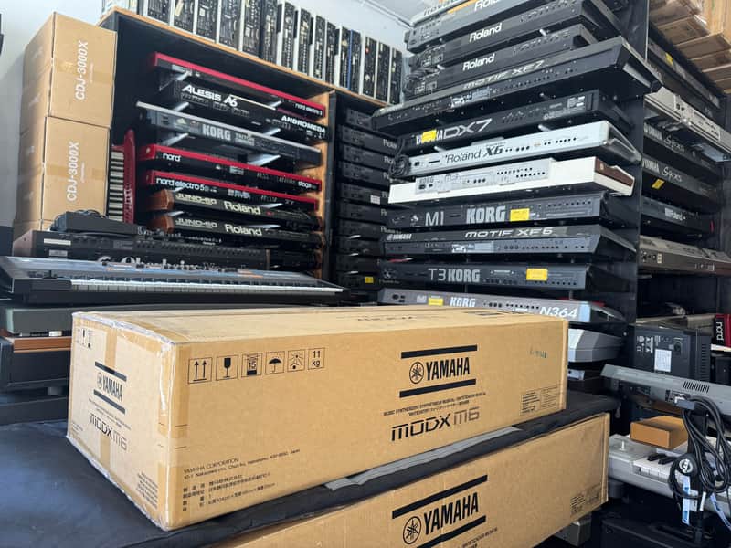 Yamaha MODX M6 61-Key 16-Voice Synthesizer / Keyboard 2026 New //ARMENS// image 1