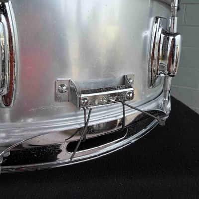 Vintage Ludwig Standard Aluminum 5x14 Snare Drum (Rm4) image 5