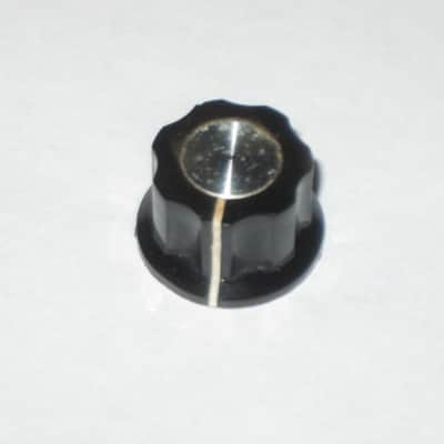 ONE used Toya B-1122 Vintage Boss Pedal Replacement KNOB, JAPAN, 1980s, fits split shaft pot - for OD1,DM2,PH1,CE2&more [NO pot/NO pedal(s)] black hard plastic, top side has silver colored reflector, 1 set screw, center under-side is brass color metal image 14