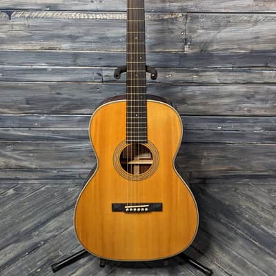 AMI-Guitars 000T-28S Slotted Headstock Acoustic Guitar image 2