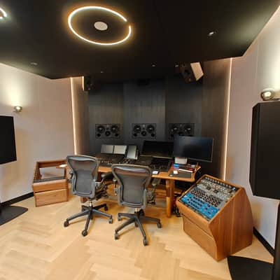 Walnut Desk For Avid S4 - custom studio furniture image 6