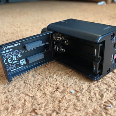 Sennheiser SKP 500 G4 Plug-On Wireless Transmitter (Freq.Range: Bw 626-698 MHz) image 2
