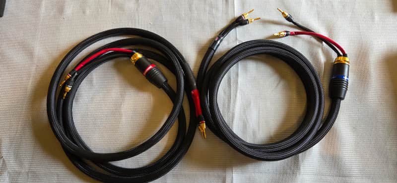 Monster Cable Z4 speaker cable with banana plugs in original case 10ft pair image 1
