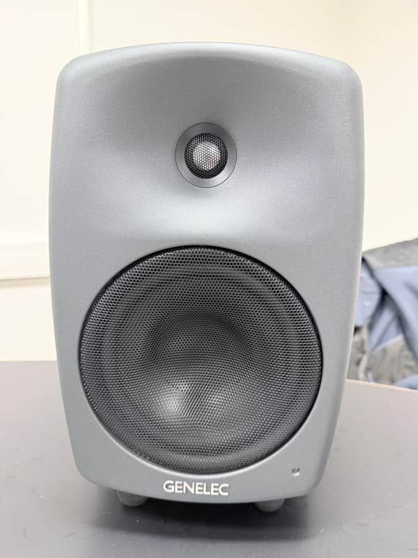 Genelec 8040B 6.5" Powered Nearfield Studio Monitor (Single) 2013 - 2021 - Gray image 1
