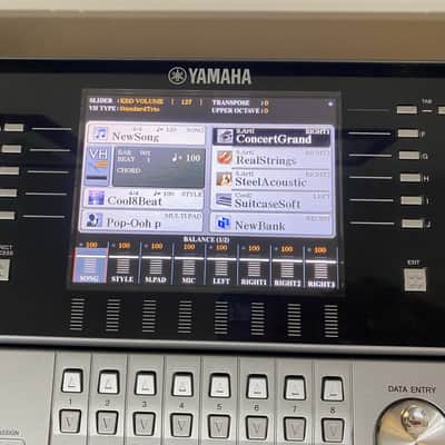Yamaha Tyros 5 76 Keyboard with Yamaha MS-05 Speaker Set & L-7S Stand in Excellent Condition image 2