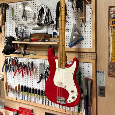 Fender Bullet Bass Deluxe (B-34) 1981 - 1983 - Red image 1