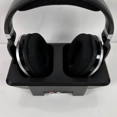 Artiste ADH300 2.4GHz Wi-Fi Digital Stereo TV Headphones with Charging Dock image 11
