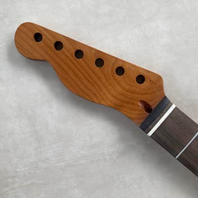 Left Hand Roasted Maple / Rosewood Telecaster neck - Nitro Satin - SS Frets - Bone nut image 2