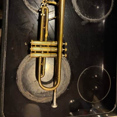 Conn Pan American Intermediate Trumpet 1949- Lacquer image 5
