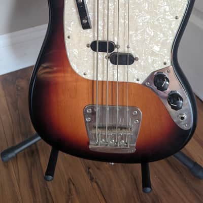 Fender Vintera '60s Mustang Bass 2019 - 2023 - 3-Color Sunburst image 2
