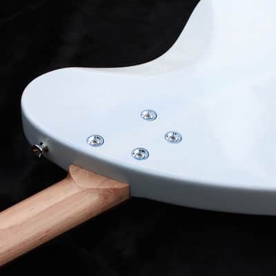 Vibe Guitars VibroBass 30 - short scale bass guitar image 7