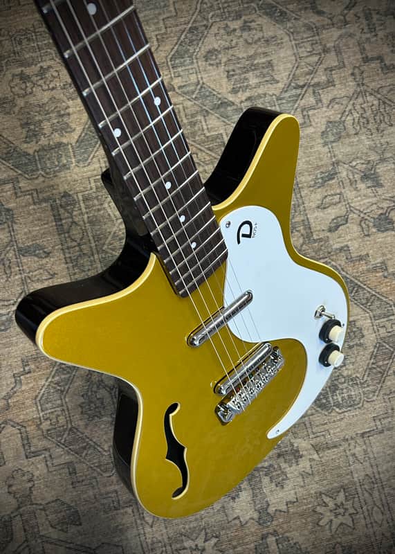 Danelectro Prototype 2026 - Sunburst image 1