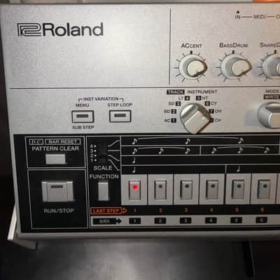 Roland TR-06 Drumatix 2020 - Present - Silver image 4