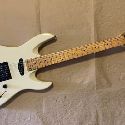 Yamaha RGZ211M White 90s Made in Taiwan //modded with tele type bridge//. image 1