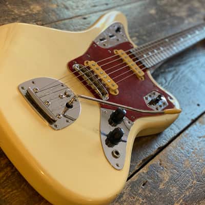 Fender Japan Early 1993 FujiGen-Buiilt Jaguar 1966 Reissue MIJ N-Serial 1993-94 Olympic White image 3