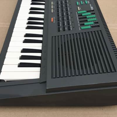 Yamaha PSS-460 FM Synthesizer Keyboard (SEGA, YM3812, 470) image 5
