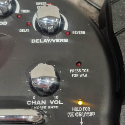 Line 6 Floor POD - Guitar Multi-Effects Processor - Black - Excellent w/ Power Supply image 2